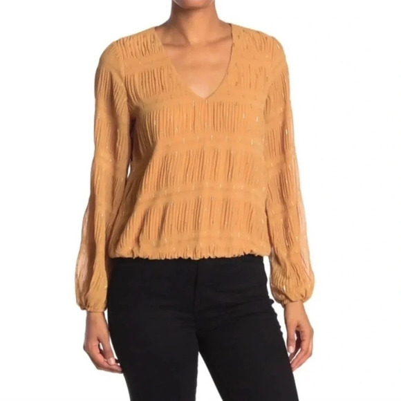 ASTR The Label Mustard Yellow Bubble Hem Long Sleeve Blouse Size Small - Picture 1 of 8